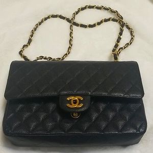 Quilted med Double flap shoulder bag.